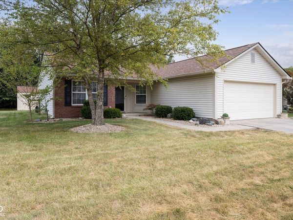 18073 Sanibel Circle, Westfield, IN 46062