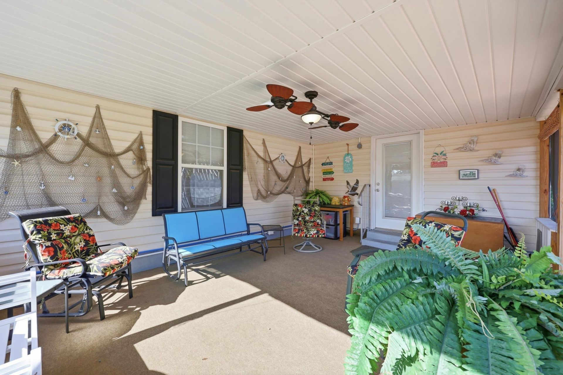 4394 Triangle St. Photo 16