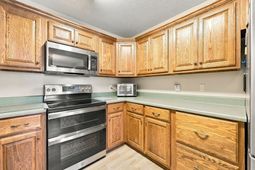 4394 Triangle St. photo 4