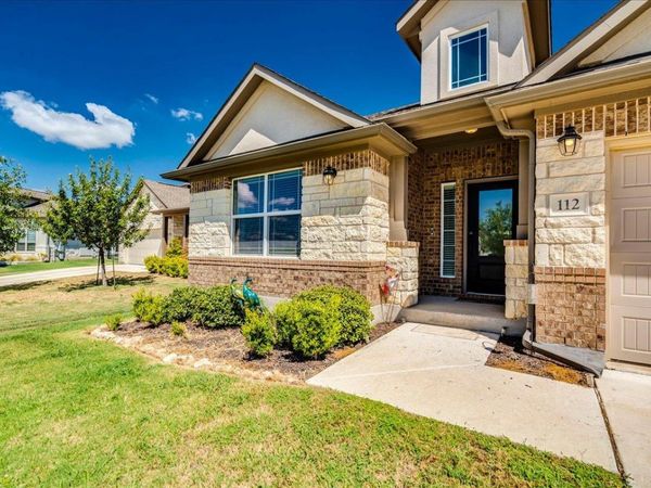 112 Ray CT, Liberty Hill, TX 78642