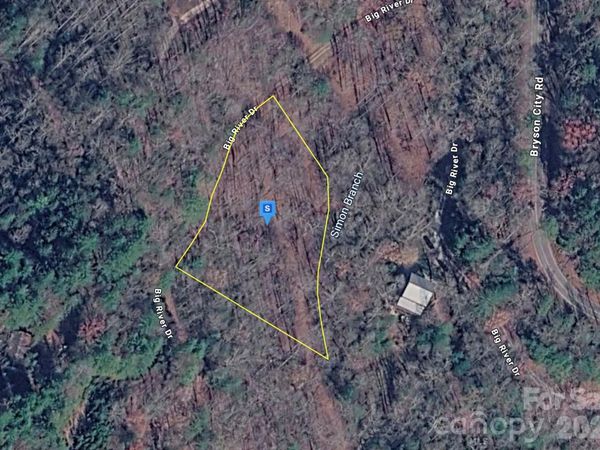150 Big River Drive , Bryson City, NC 28713