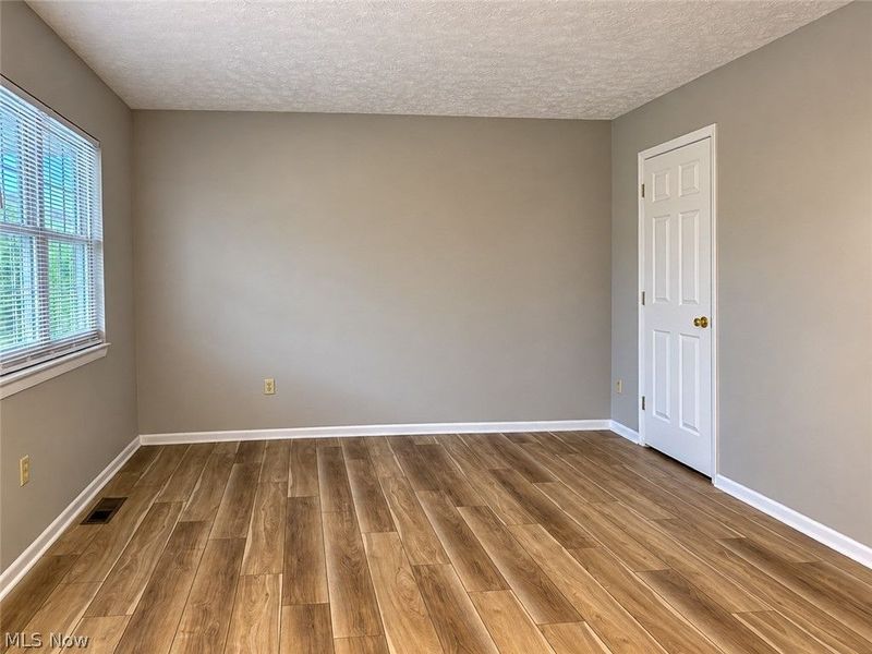 290 Lincoln Street SW, Unit I, Hartville, OH 44632 Photo 9