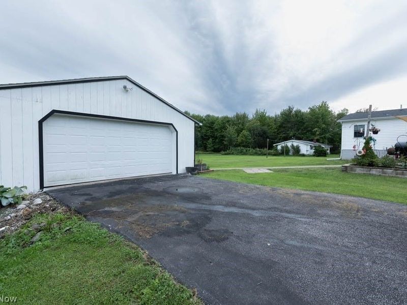 15911 Gar Highway, Montville, OH 44064 Photo 17