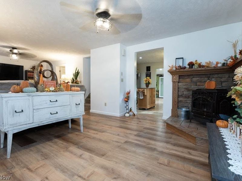 15911 Gar Highway, Montville, OH 44064 Photo 6