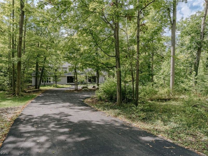 7850 Mayfield Road, Gates Mills, OH 44040 Photo 4