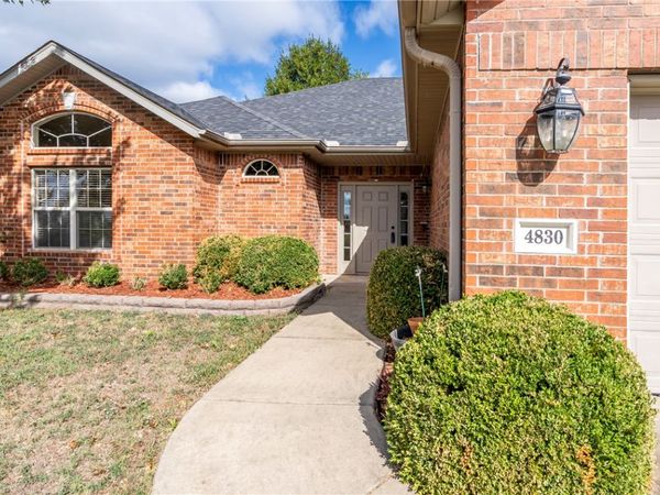 4830 W Tumbleweed Street, Fayetteville, AR 72704