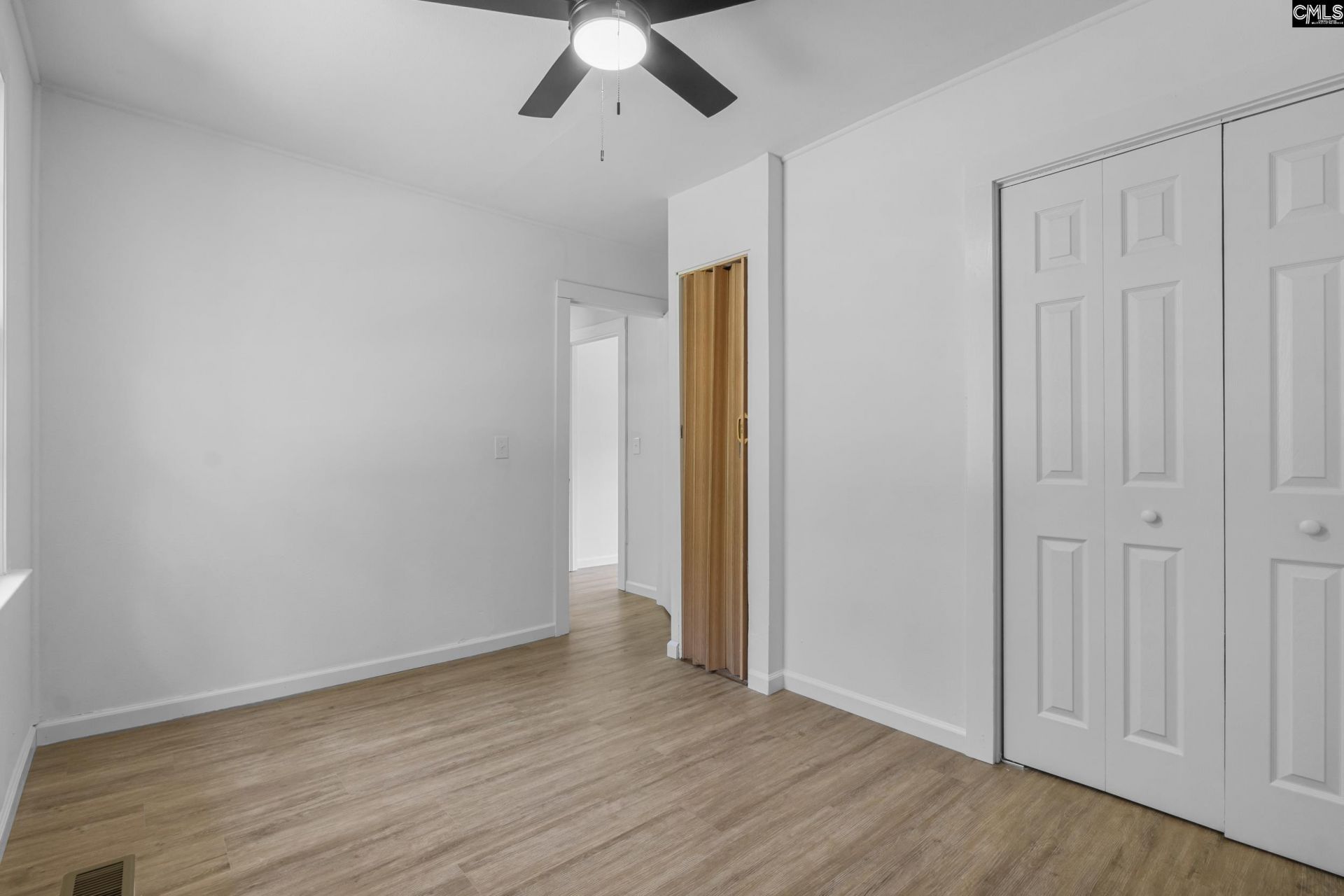 518 Laurens Avenue  Photo 10