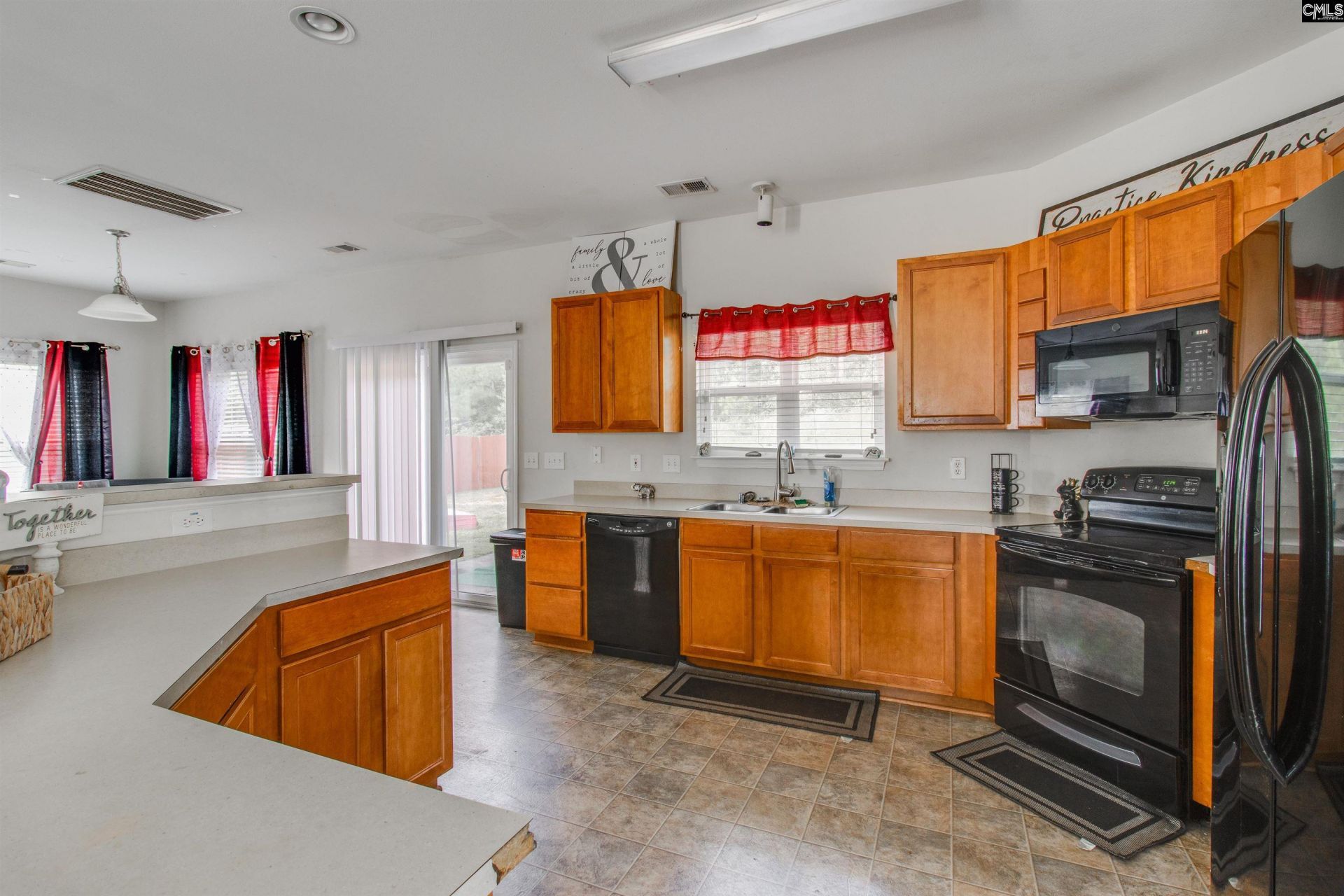 2045 Wilkinson Drive  Photo 10