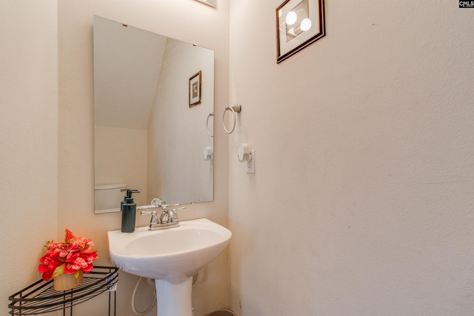 2045 Wilkinson Drive  Photo 15
