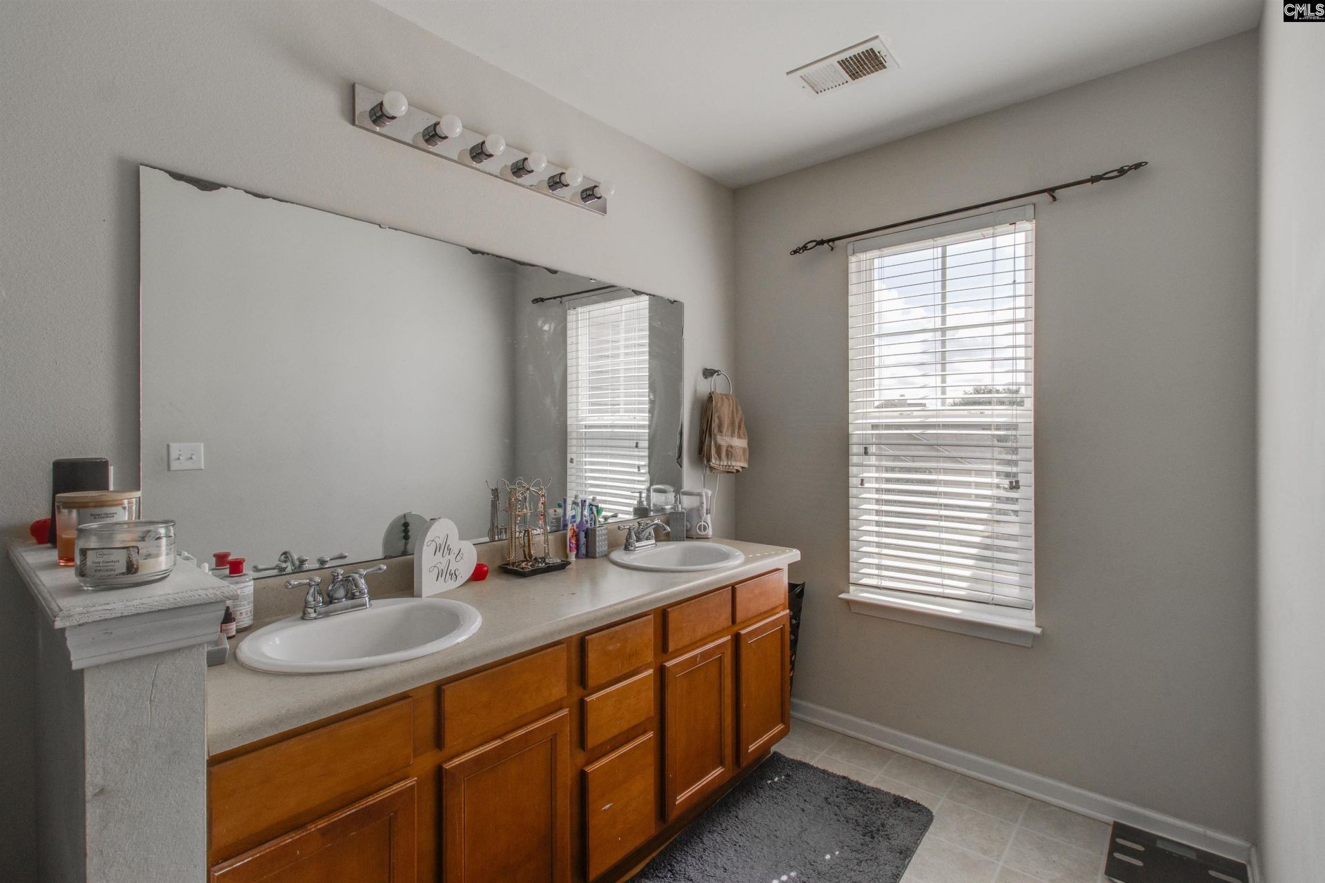 2045 Wilkinson Drive  Photo 19