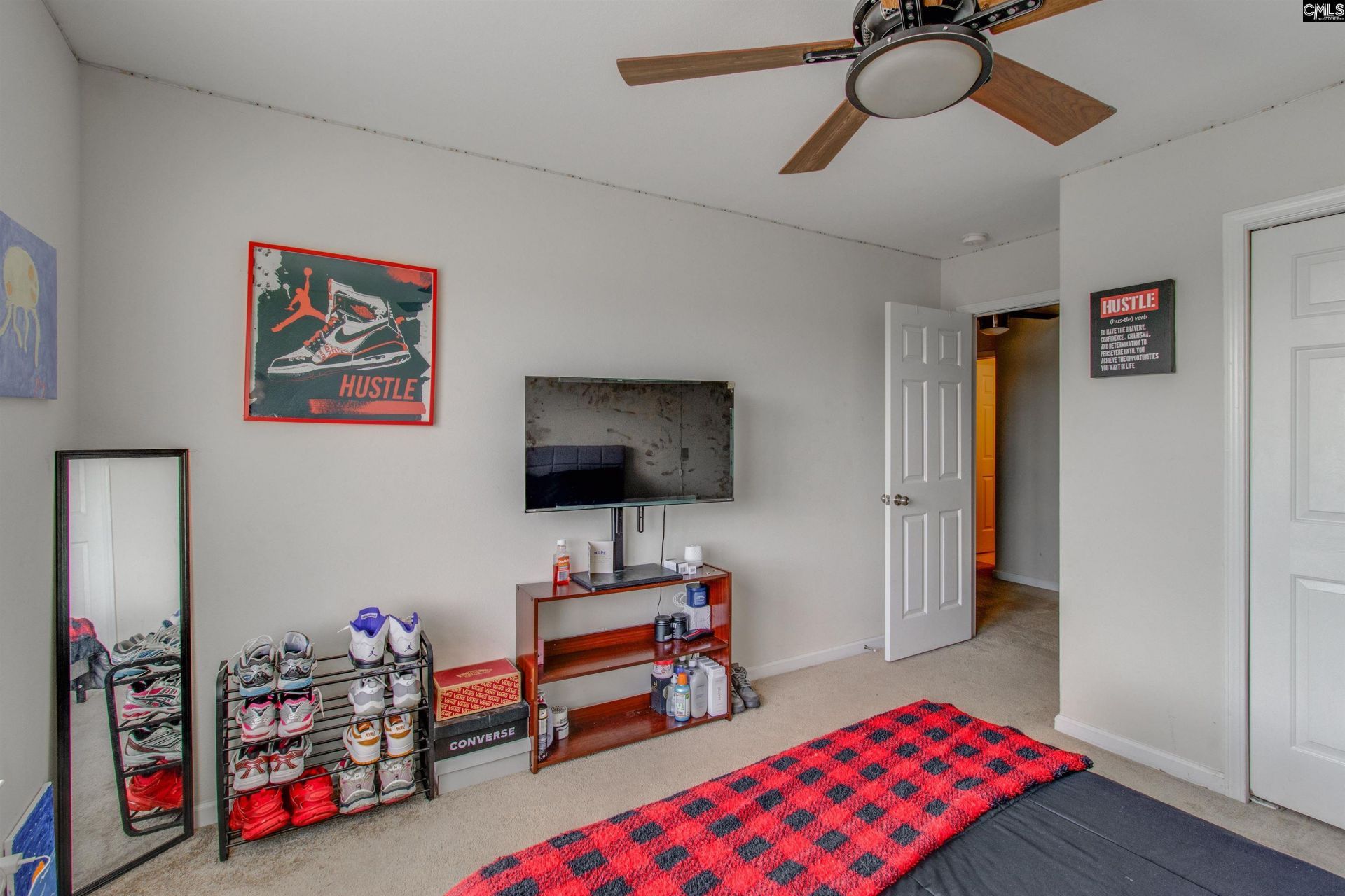 2045 Wilkinson Drive  Photo 24
