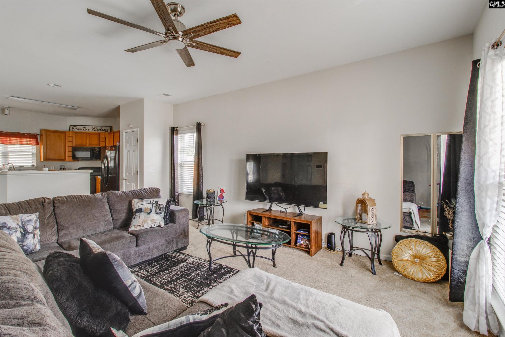 2045 Wilkinson Drive  Photo 6