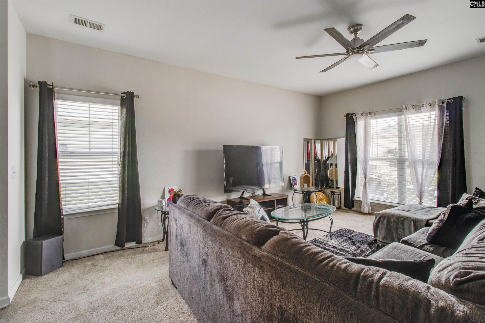 2045 Wilkinson Drive  Photo 7