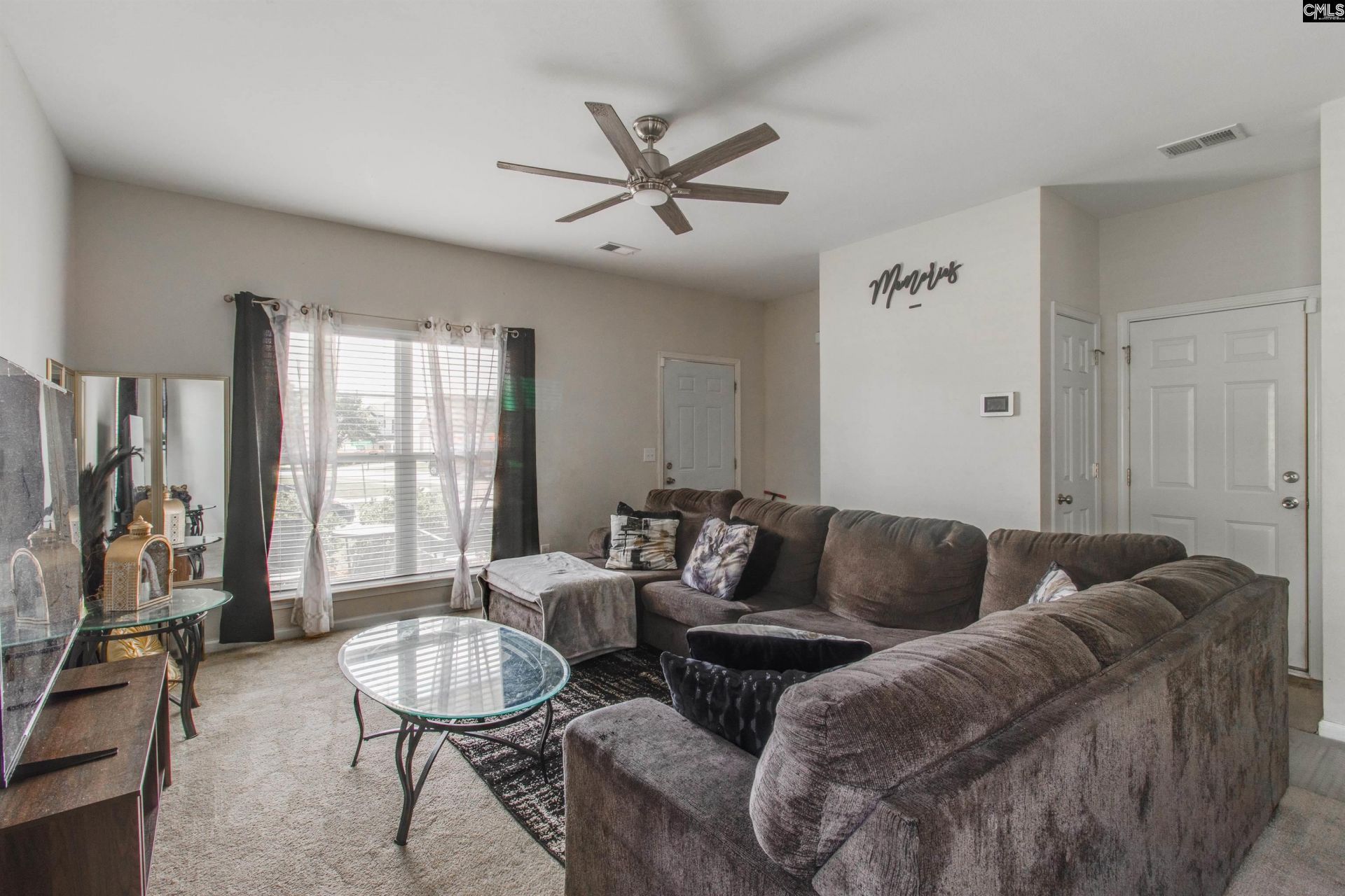 2045 Wilkinson Drive  Photo 8