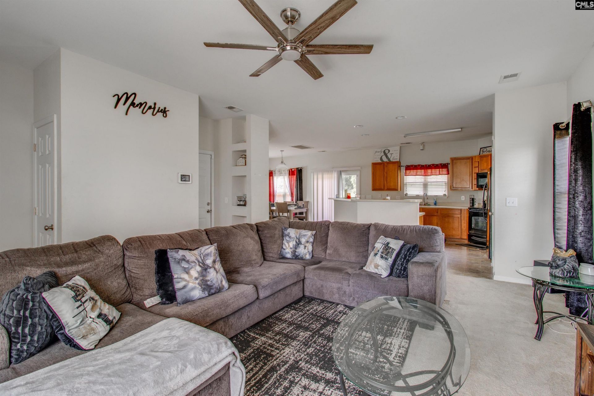 2045 Wilkinson Drive  Photo 9
