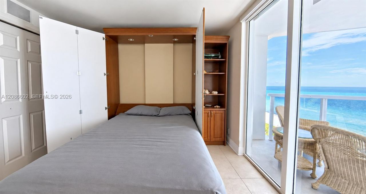 2401 Collins Ave, Unit 1801, Miami Beach, FL 33140 Photo