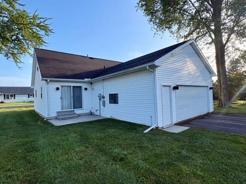 118 Thomas Street, Tiffin, OH 44883 Photo 2