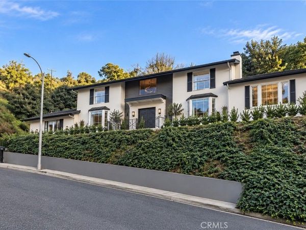 3217 Longridge, Sherman Oaks, CA 91423