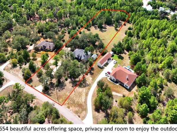 170 Woodland CT, Bastrop, TX 78602