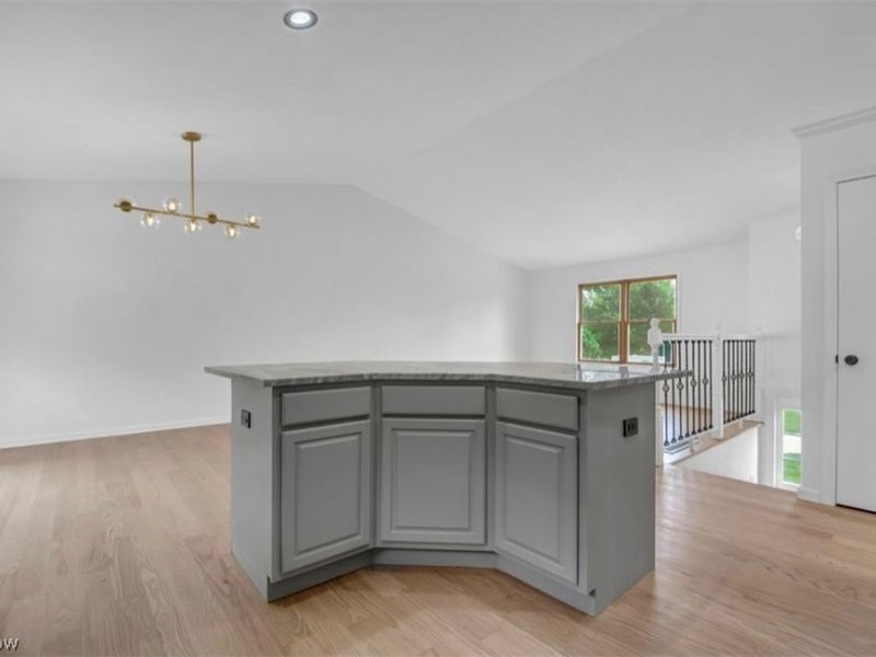 10142 Hillcrest Road, Kirtland, OH 44094 Photo 9