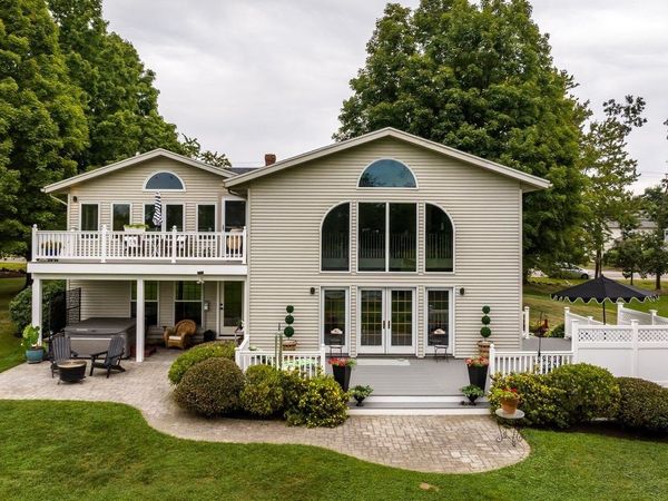 78 Rollins Road, Rollinsford, NH 03869