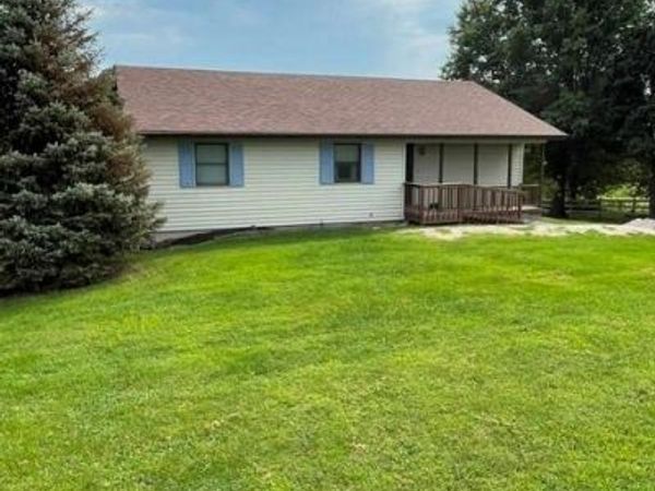27348 300th Street, Maryville, MO 64468