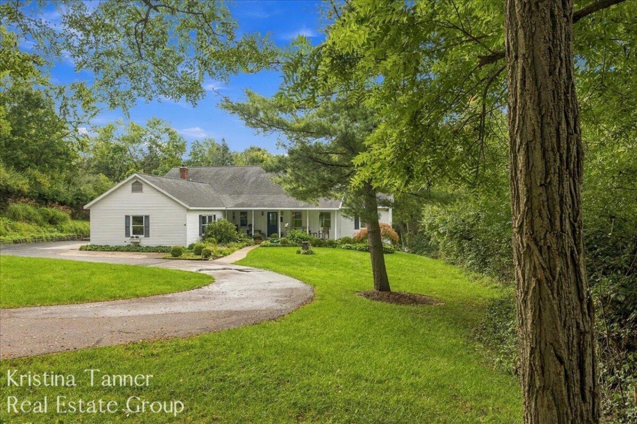 6930 Knapp Street Ne, Ada, MI 49301 Main Photo