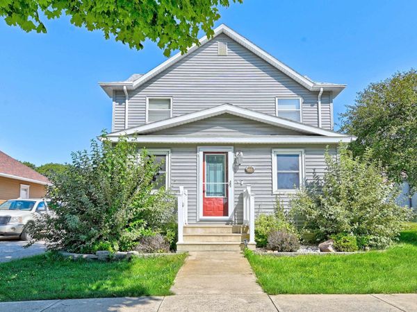 706 2nd Avenue , Armstrong, IA 50514