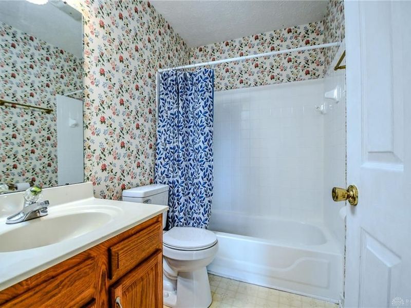 1584 Farrington Drive, Kettering, OH 45420 Photo 17