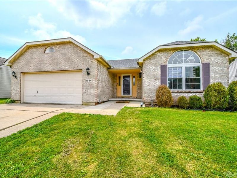 1584 Farrington Drive, Kettering, OH 45420 Photo 2
