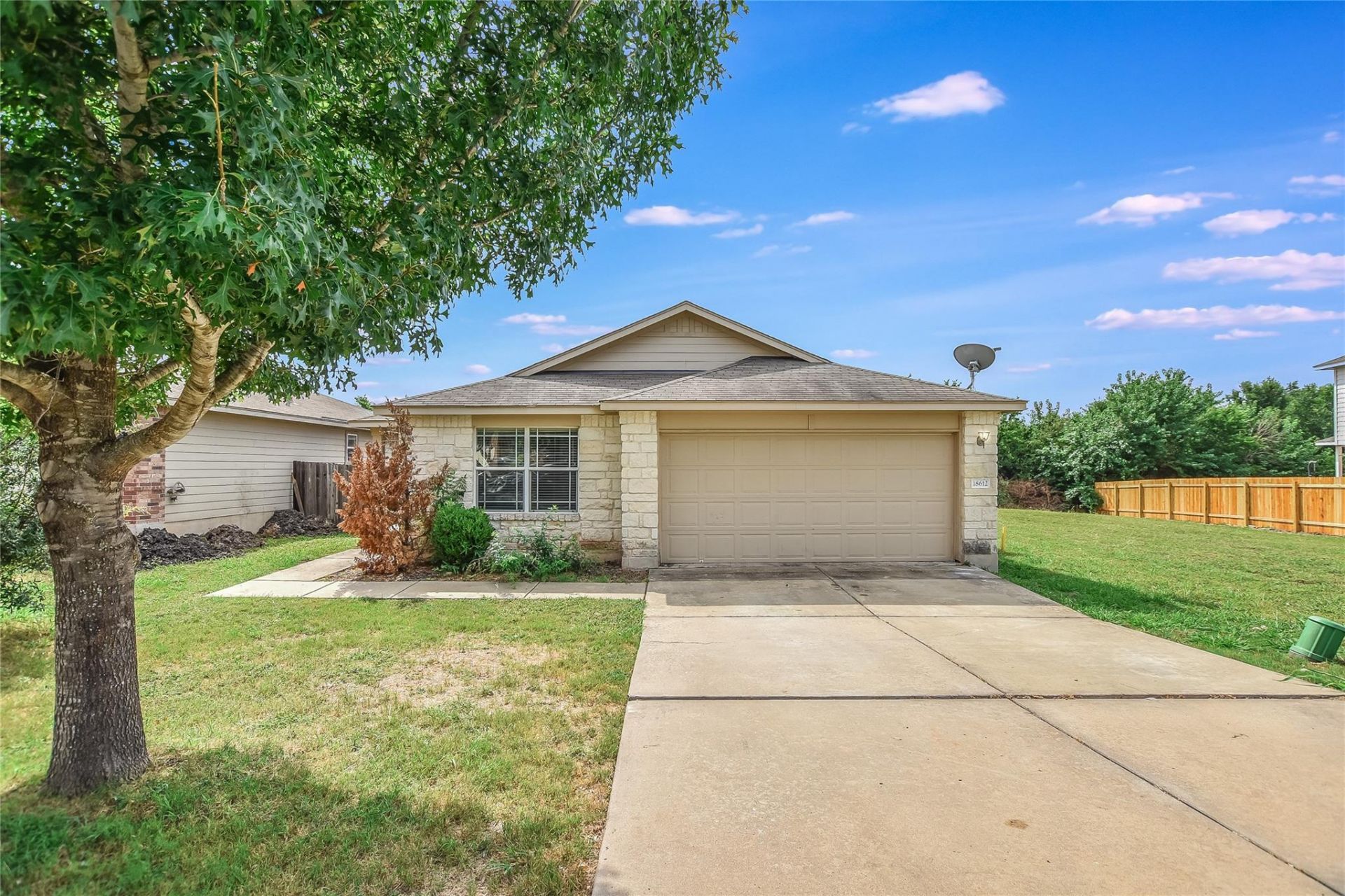 18612 Great Falls Dr, Manor, TX 78653 Main Photo