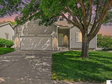 14906 Binney Street, Omaha, NE 68116