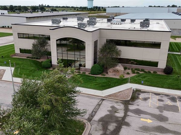 2110 Fiserv Drive SW, Cedar Rapids, IA 52404