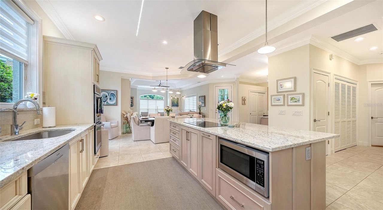 1359 Tearose Place, Sarasota, FL 34239 Photo