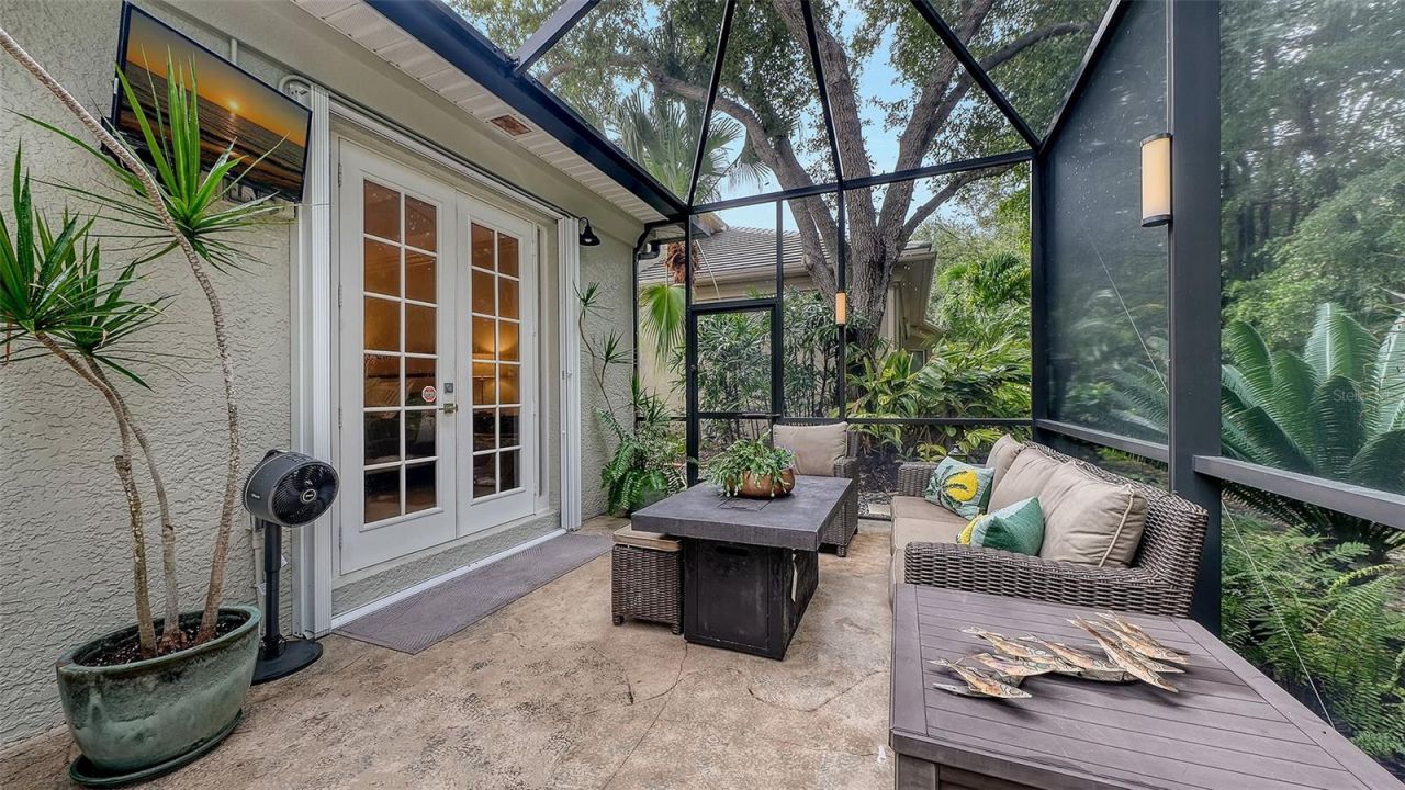 1359 Tearose Place, Sarasota, FL 34239 Photo