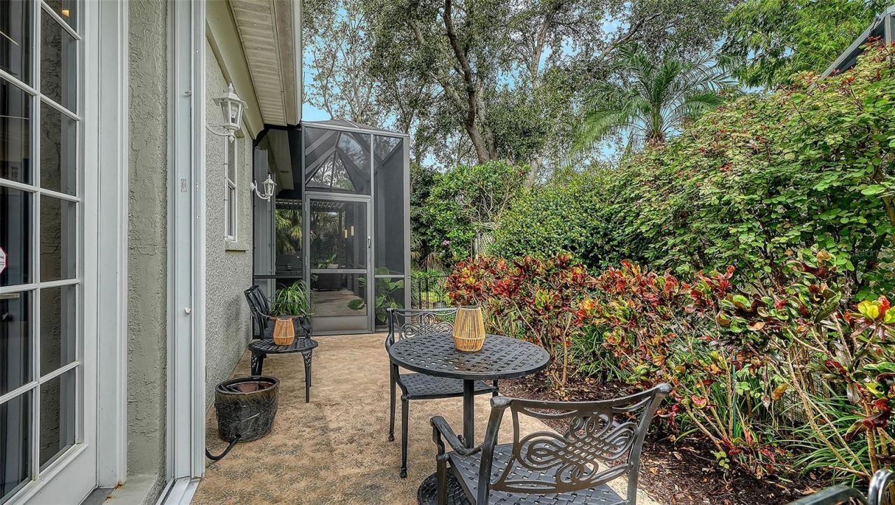 1359 Tearose Place, Sarasota, FL 34239 Photo