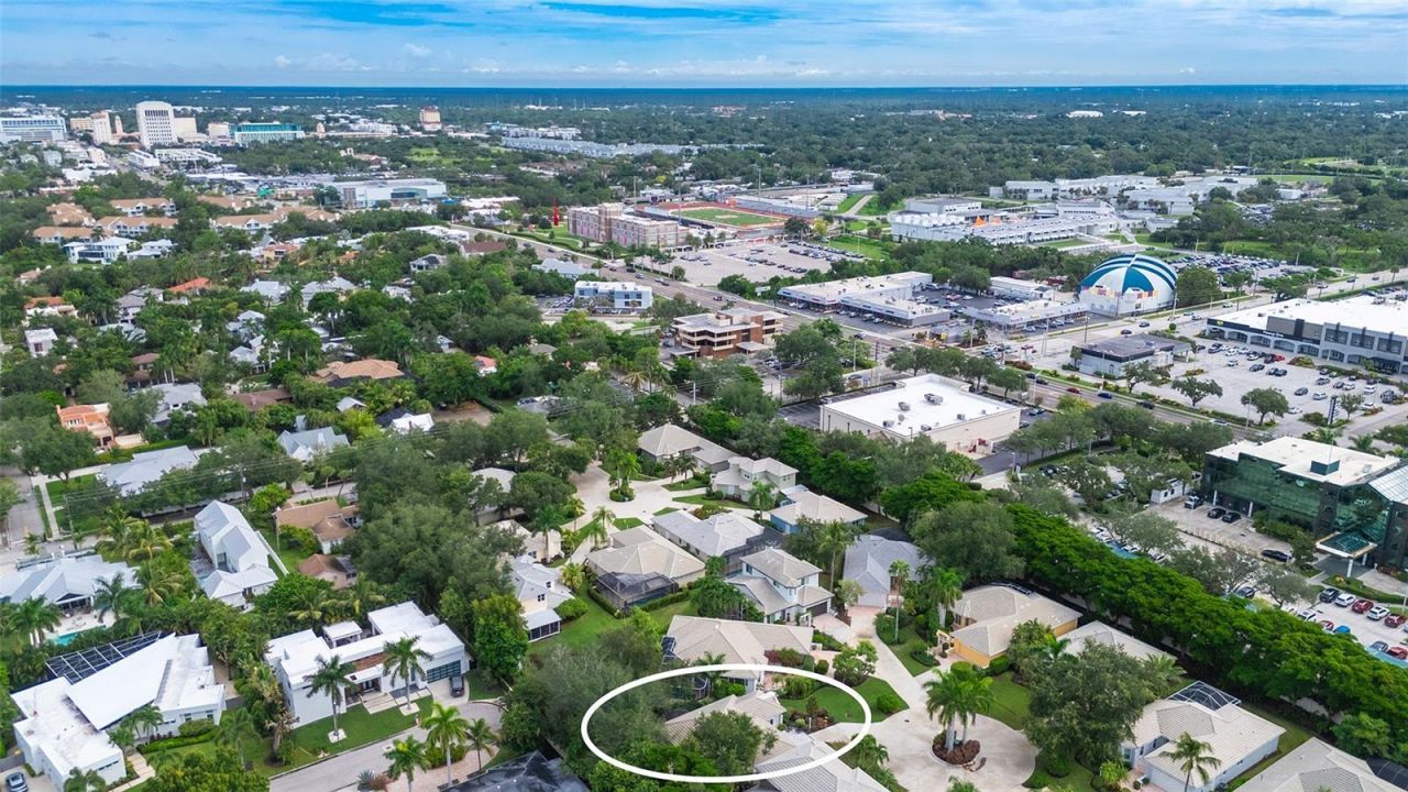 1359 Tearose Place, Sarasota, FL 34239 Photo