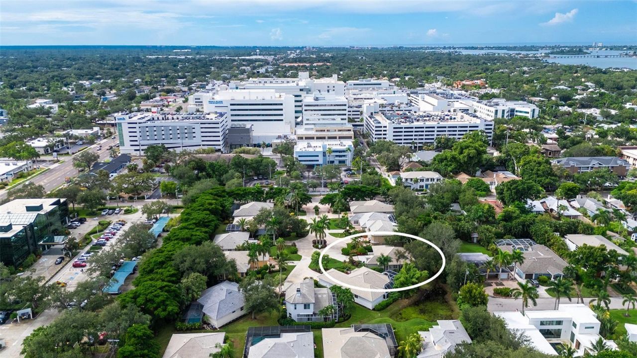 1359 Tearose Place, Sarasota, FL 34239 Photo