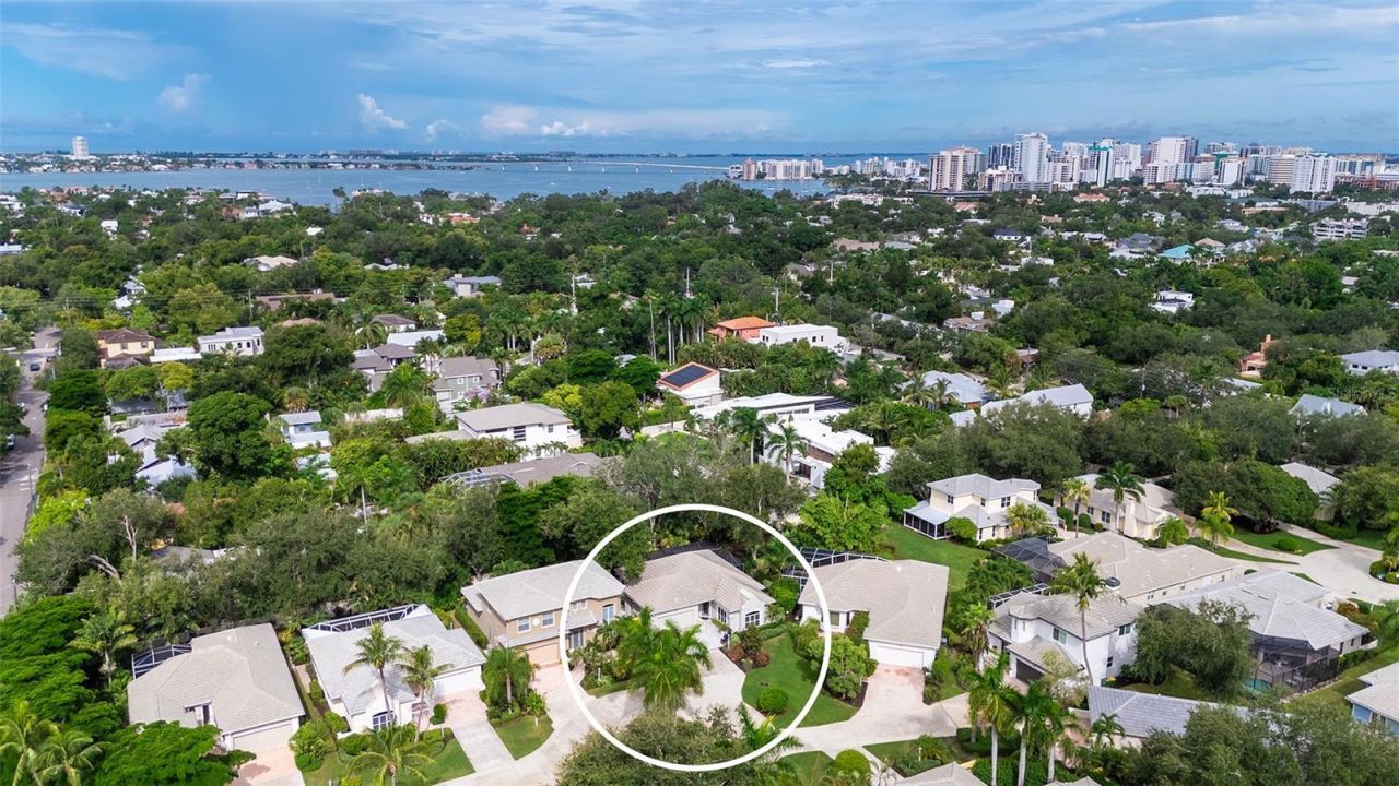 1359 Tearose Place, Sarasota, FL 34239 Photo