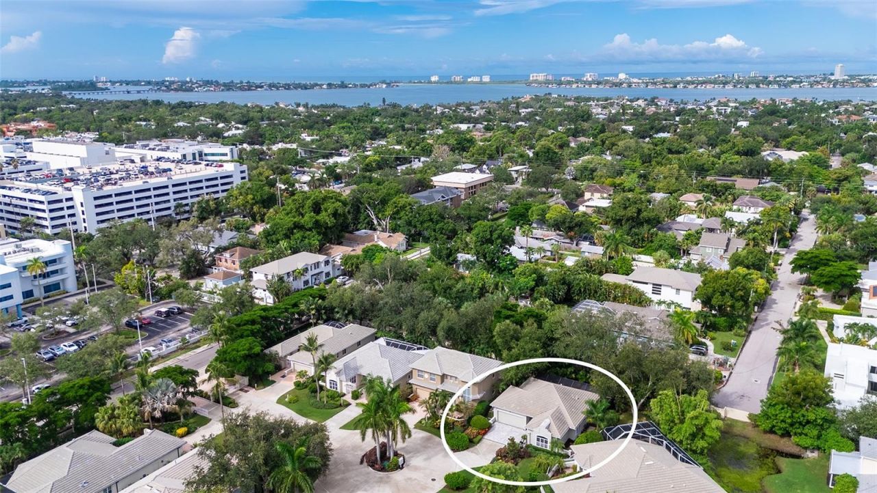 1359 Tearose Place, Sarasota, FL 34239 Photo