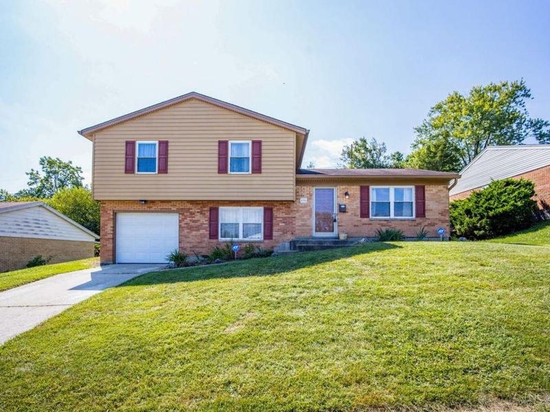 696 Rockford Drive, Hamilton, OH 45013 Photo 1