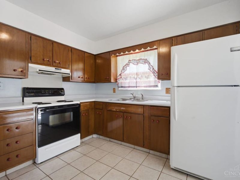 696 Rockford Drive, Hamilton, OH 45013 Photo 11