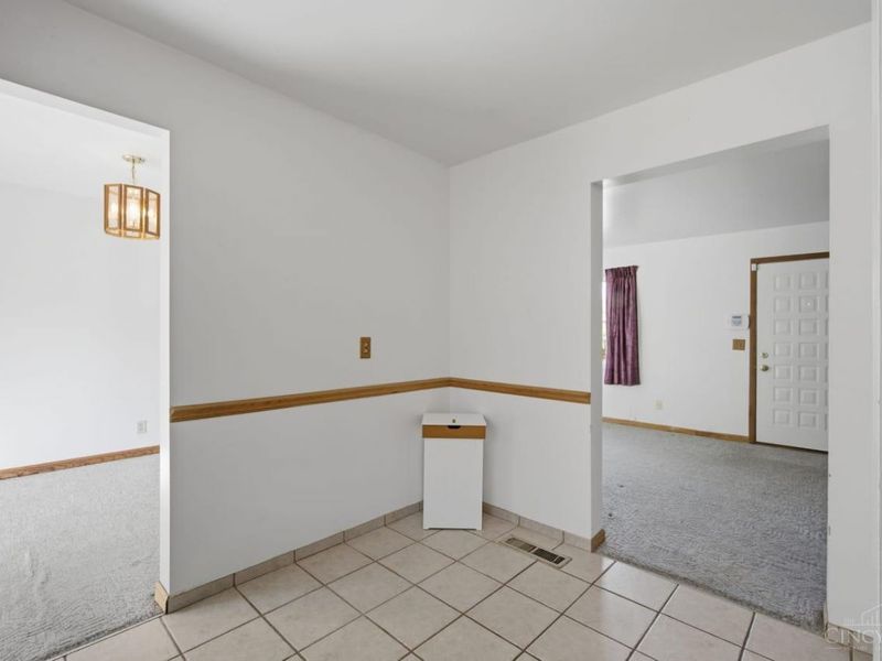 696 Rockford Drive, Hamilton, OH 45013 Photo 13