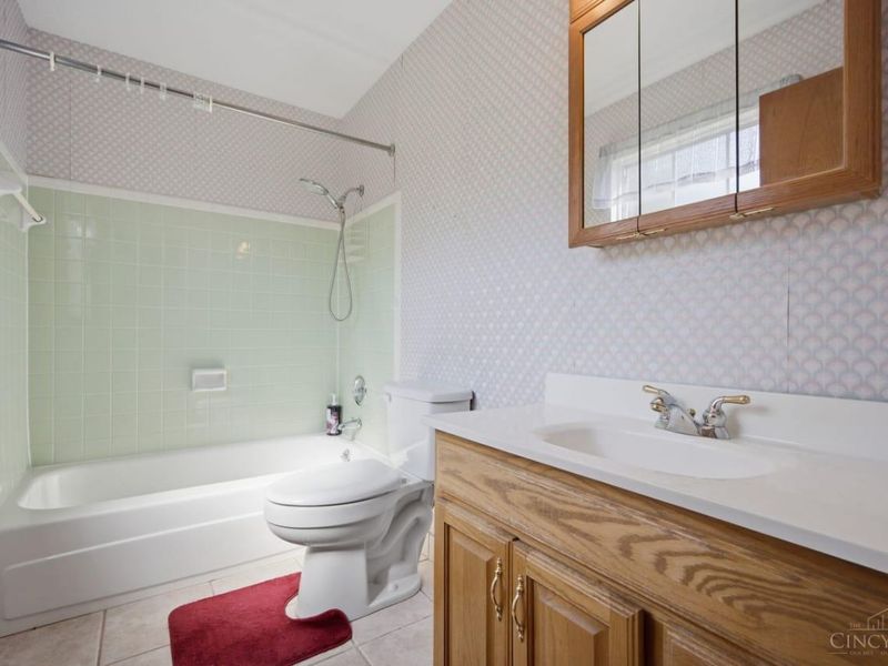 696 Rockford Drive, Hamilton, OH 45013 Photo 17