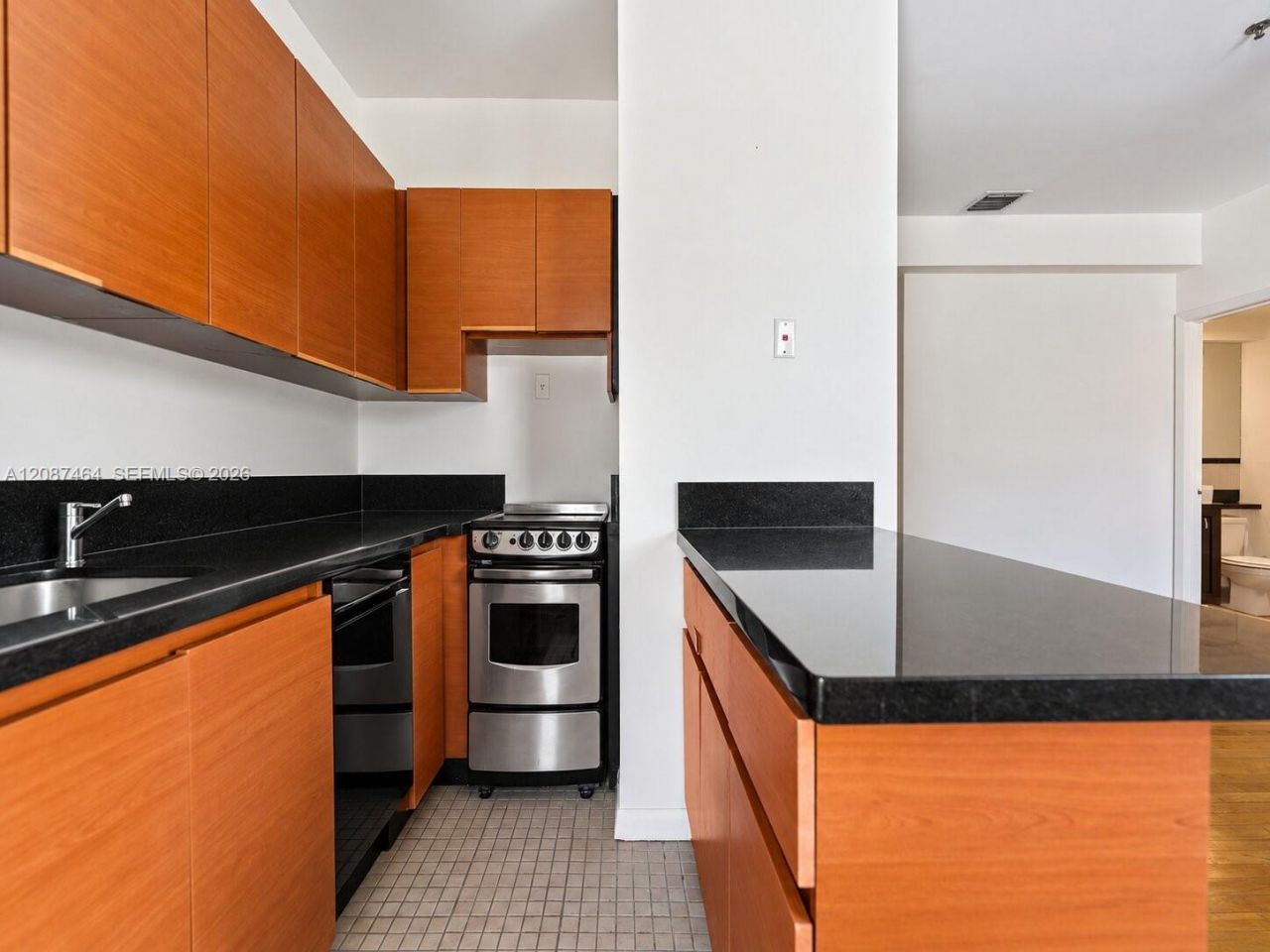 1244 Pennsylvania Ave, Unit 302, Miami Beach, FL 33139 Photo