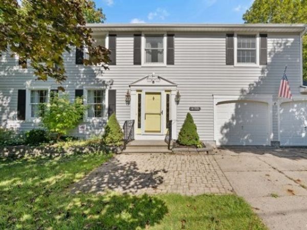 4189 OLD HOMESTEAD Road, Syracuse, NY 13215