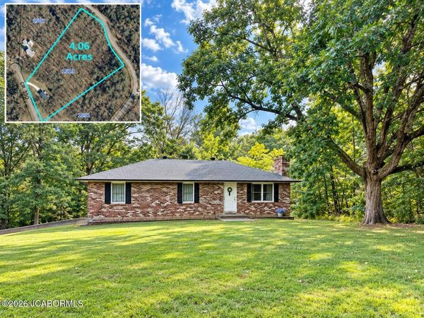 1519 COUNTY ROAD 390, Holts Summit, MO 65043