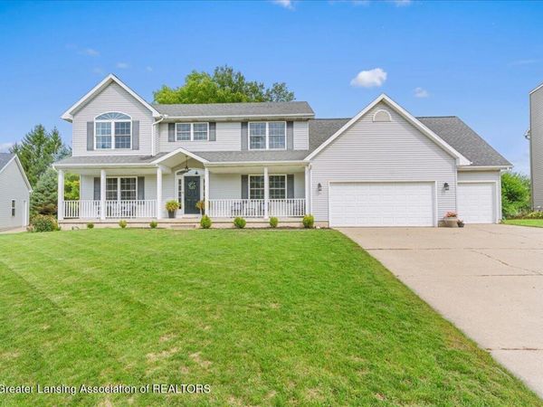 1400 Lacosta Drive, DeWitt, MI 48820