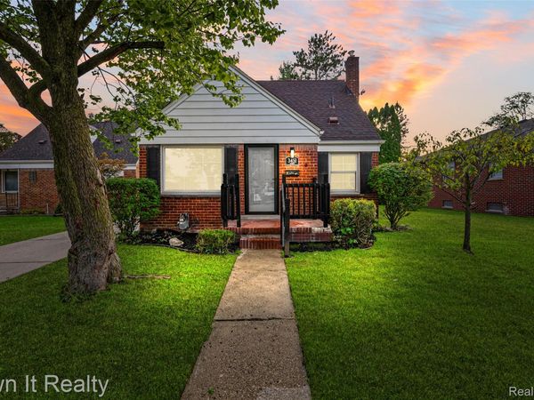 3451 Academy Street , Dearborn, Mi 48124
