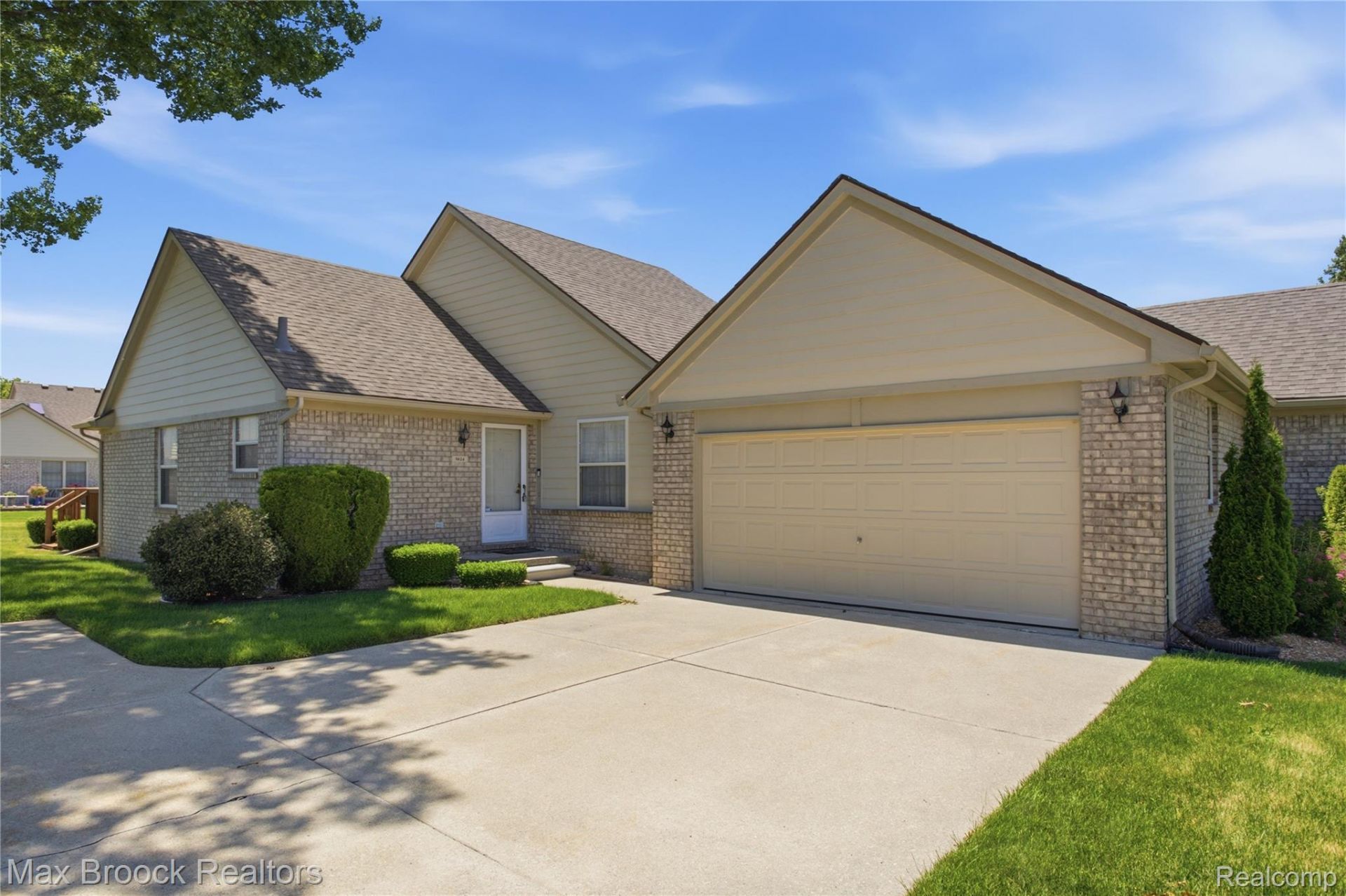5624 Township Court, Sterling Heights, Mi 48310 Main Photo